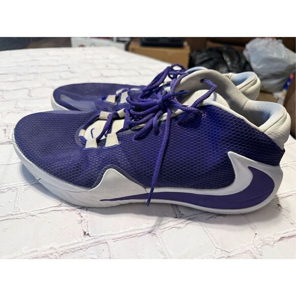 Nike Men\'s Size 15 Zoom Freak 1 Basketball Sneakers Purple White Custom #21 main image 10